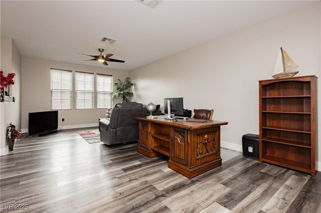10091 Sand Key St, Townhouse with 3 bedrooms, 4 bathrooms and null parking in Las Vegas NV | Image 8