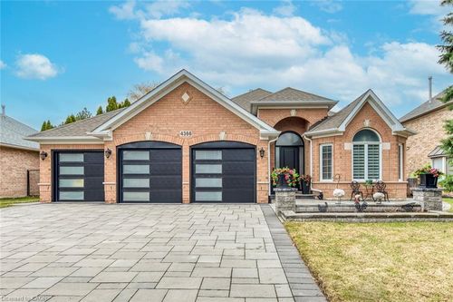 4366 Latimer Cres, Burlington, ON, L7M4R2 | Card Image