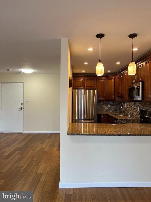226-46 Township Line Rd, Elkins Park, PA, 19027-2232 | Card Image