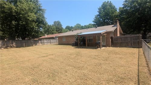 3741 N Whippoorwill Ct, Fayetteville, AR, 72701-2855 | Card Image