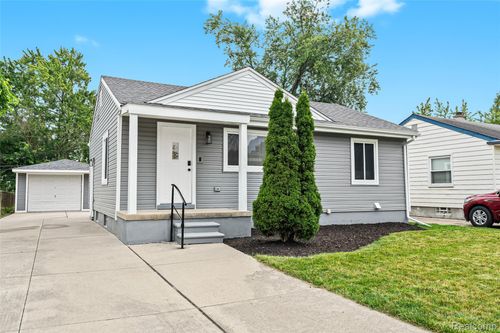 28459 Rosslyn Ave, Garden City, MI, 48135-2763 | Card Image