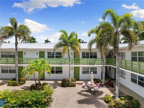 apt-19-975 9th Ave S, NAPLES, FL, 34102-8238 | Card Image