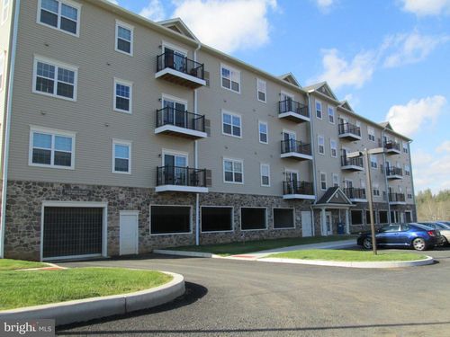 106-113 Legacy Blvd, SINKING SPRING, PA, 19608-2161 | Card Image