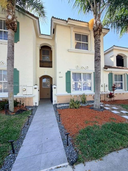 na-1022 Ne 42nd Ter, Homestead, FL, 33033-6614 | Card Image