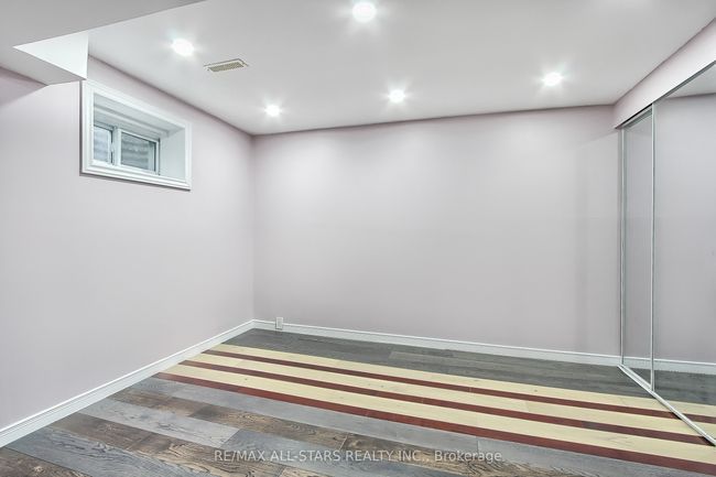 48 Archdekin Dr, House attached with 5 bedrooms, 3 bathrooms and 4 parking in Brampton ON | Image 36
