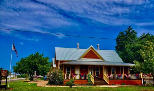 1307 Wright St, Llano, TX, 78643-2635 | Card Image