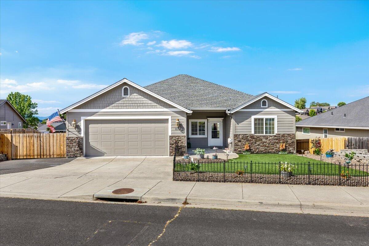 Residential in Eagle Point
