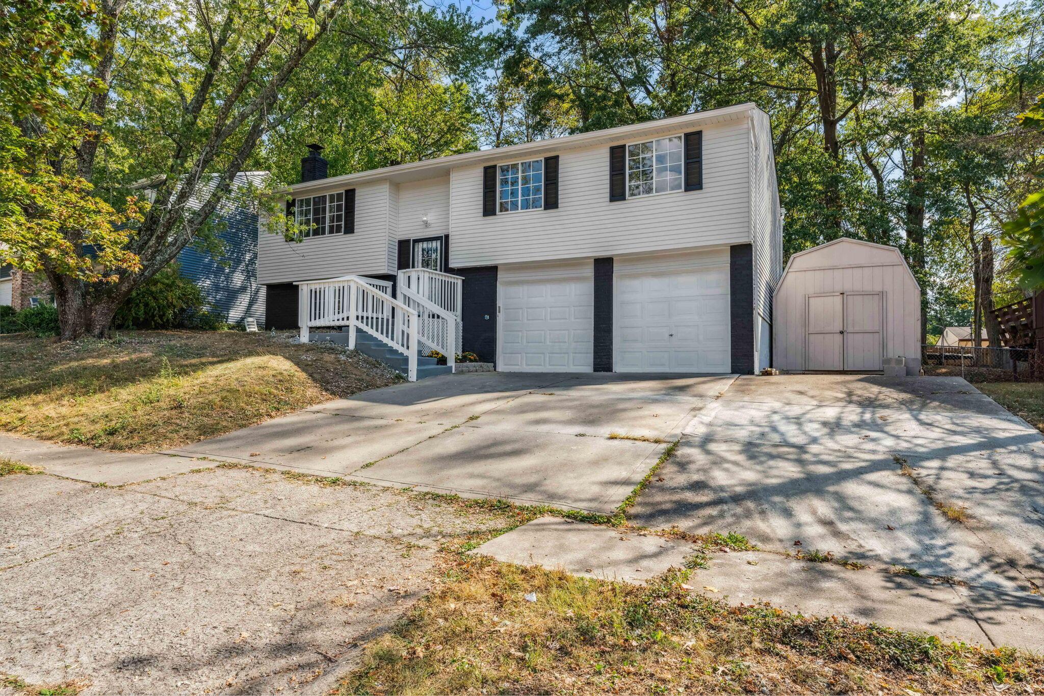 Orange Blossom Ln, Columbus, OH 43230