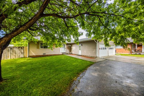 1213 E 3rd Avenue, Sheridan, WY, 82801 | Card Image