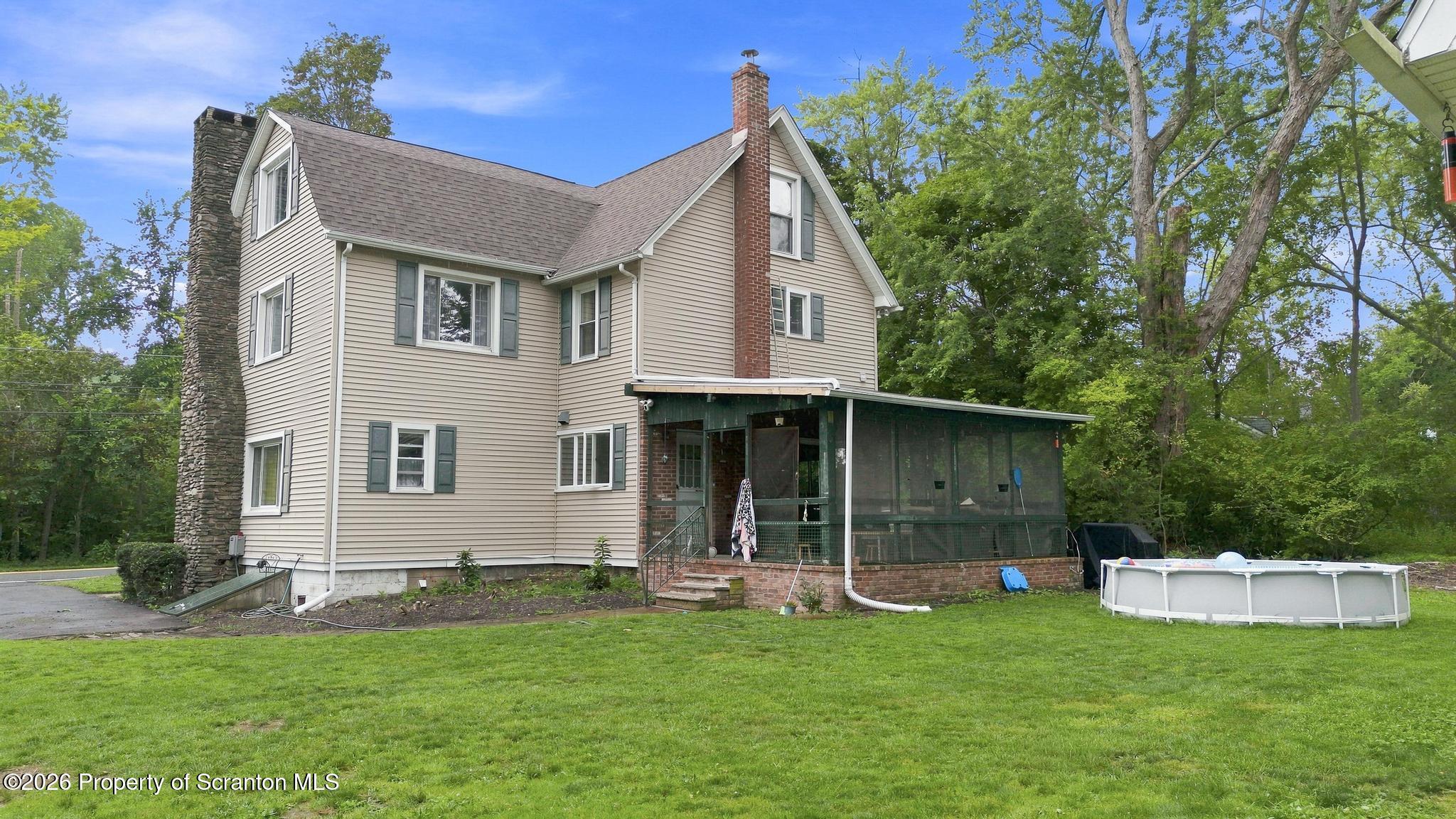 Residential in Waverly Twp 4