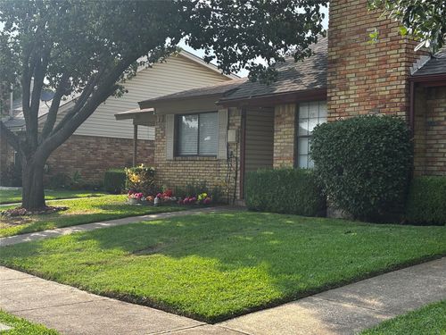 2011 Towngate Dr, Garland, TX, 75041-4828 | Card Image