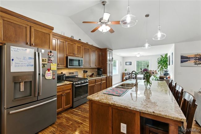 112 Rosemary Ct, House other with 3 bedrooms, 3 bathrooms and null parking in Tappahannock VA | Image 9
