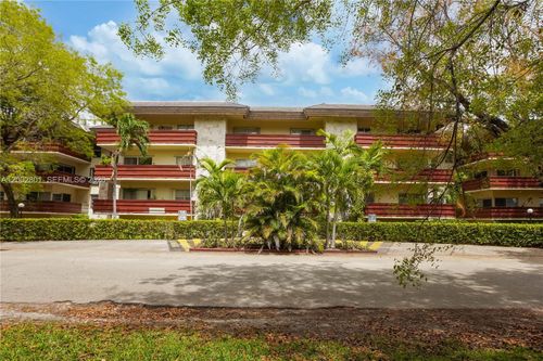 apt-102-1205 Mariposa Ave, Coral Gables, FL, 33146-3249 | Card Image