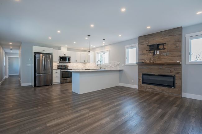 3643 254 St, House other with 10 bedrooms, 7 bathrooms and 20 parking in Aldergrove BC | Image 24