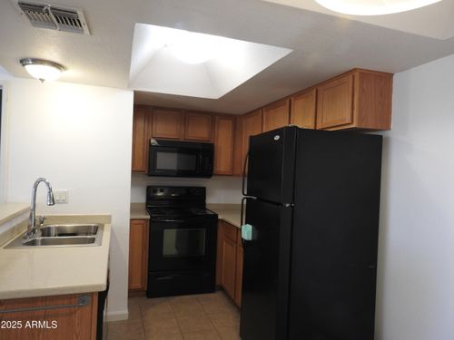 1040-1720 E Thunderbird Rd, Phoenix, AZ, 85022-5770 | Card Image