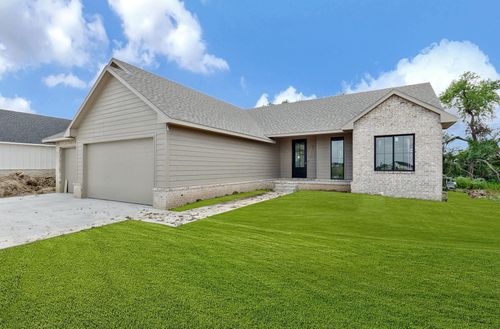 409 N Fielding St, Derby, KS, 67037-7833 | Card Image