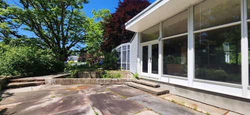 106 Mclane Lane, Manchester, NH, 03104 | Card Image