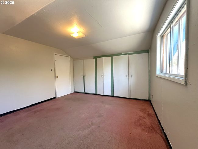 Bedroom-Upper | Image 29