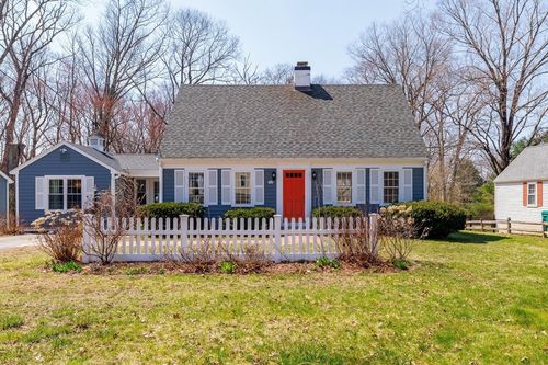 225 No Main St., Northbridge, MA, 01588 | Card Image