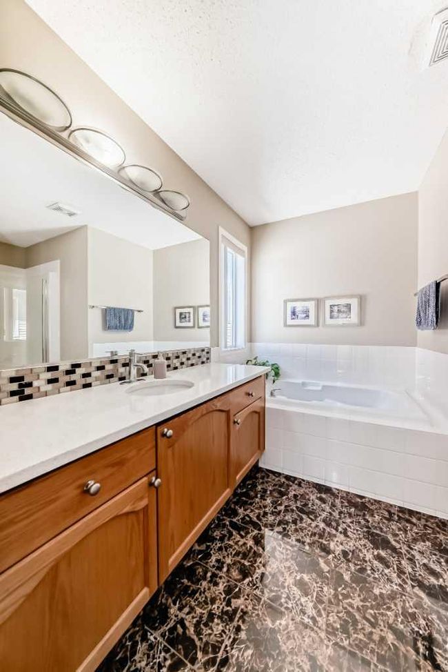 42 Evansford Grove Nw, House other with 4 bedrooms, 4 bathrooms and 4 parking in Calgary AB | Image 20