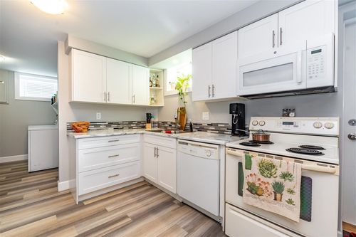 7407 Crestwood Dr, Chilliwack, BC, V2R1K2 | Card Image