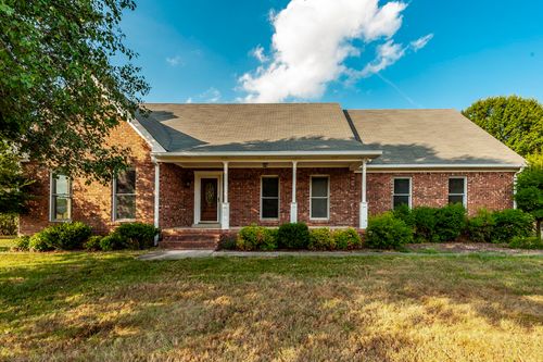 724 Deshea Creek Rd, Gallatin, TN, 37066-7928 | Card Image