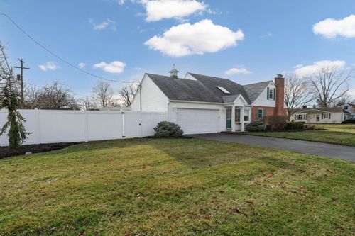 3106 Somerford Rd, Columbus, OH, 43221-1922 | Card Image