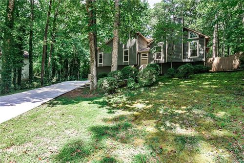 5009 Henson Dr Sw, Mableton, GA, 30126-2050 | Card Image