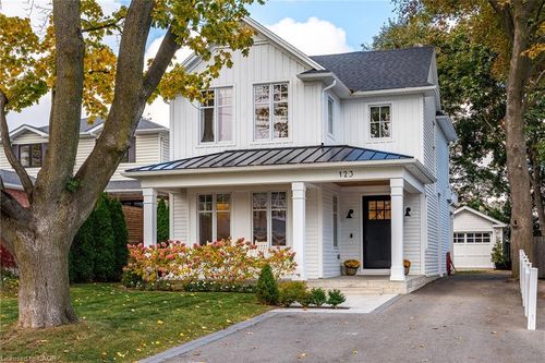 123 Herald Ave, Oakville, ON, L6K1S3 | Card Image