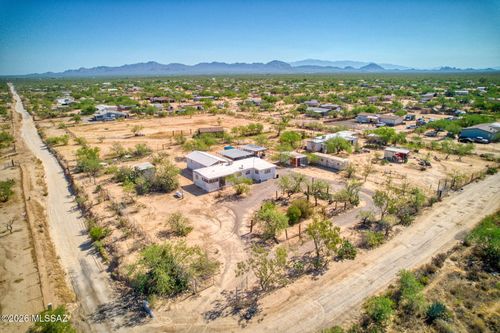 8695 S Taylor Ln, Tucson, AZ, 85736-1915 | Card Image