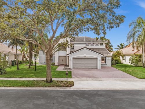2048 Nw 126th Ave, Pembroke Pines, FL, 33028-2561 | Card Image