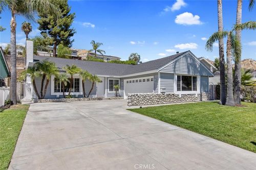15353 Violetlane Way, Canyon Country, CA, 91387-1862 | Card Image
