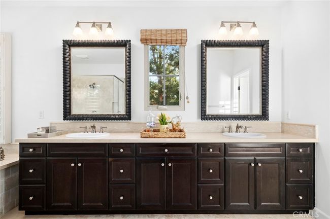 24 Tesoro, House other with 5 bedrooms, 4 bathrooms and 4 parking in Irvine CA | Image 47