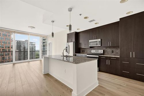 2004-1080 Peachtree St Ne, Atlanta, GA, 30309-6827 | Card Image