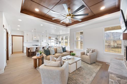 846 E 400 N, Salem, UT, 84653-5848 | Card Image