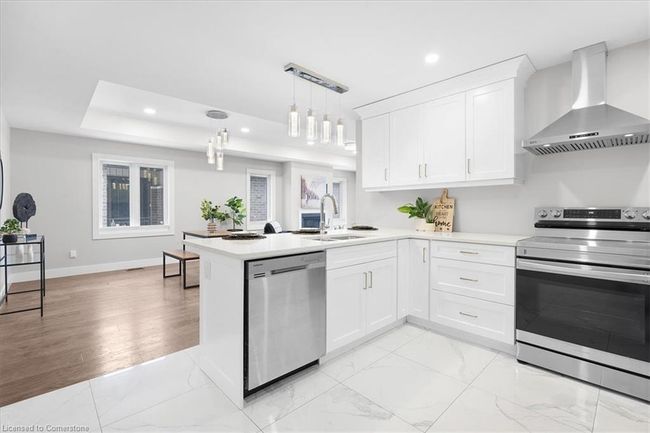 69 Bordeaux Pl, House other with 3 bedrooms, 3 bathrooms and 6 parking in Chatham ON | Image 7
