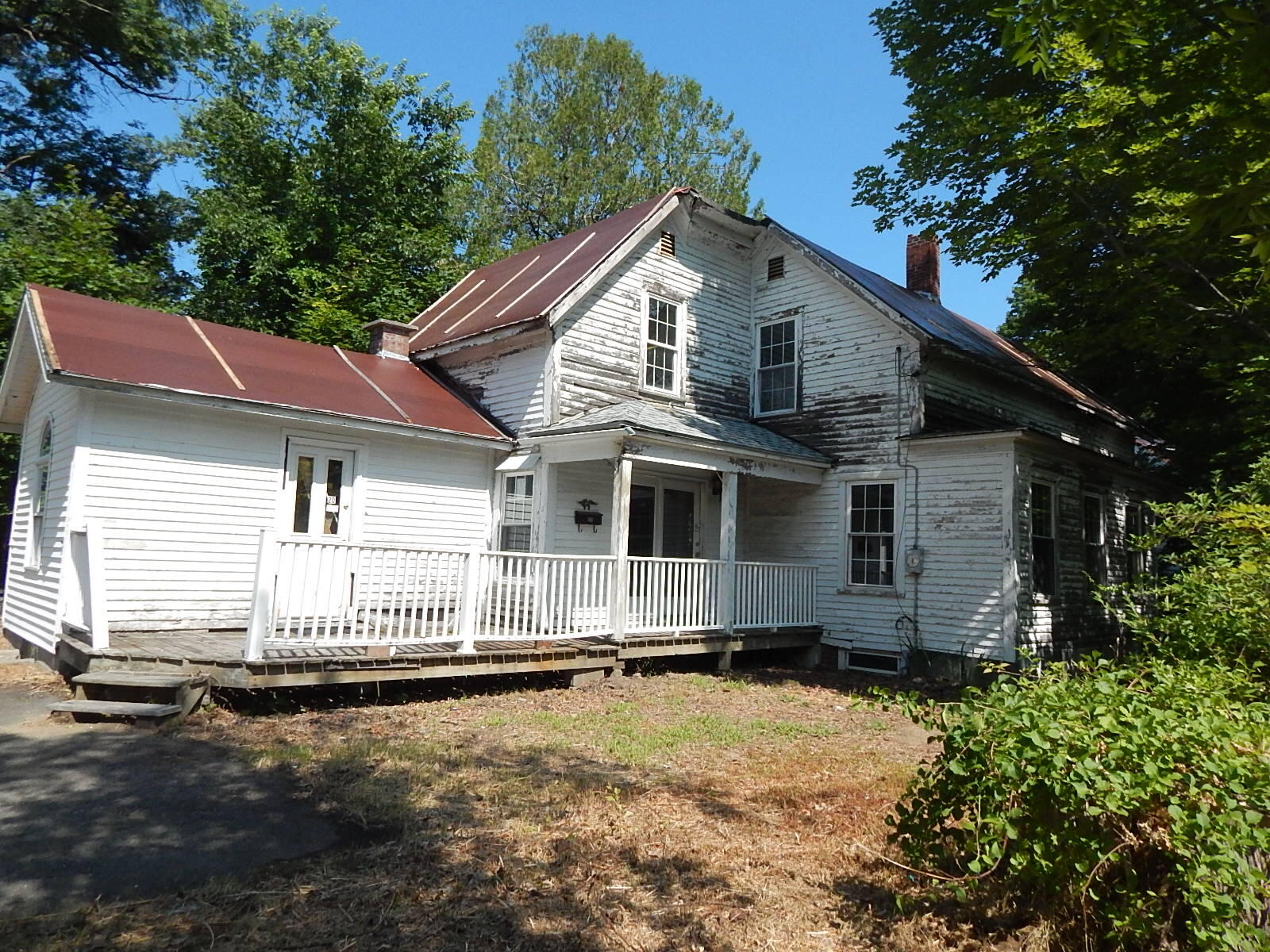 Florence St, Augusta, ME 04330