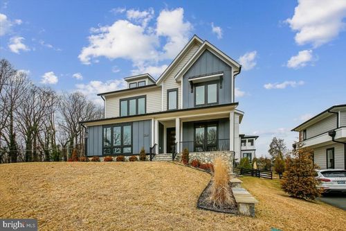 4055 Thornton Ct, ANNANDALE, VA, 22003-2521 | Card Image