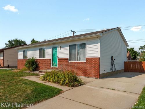 25951 Lehner Ct, Roseville, MI, 48066-5074 | Card Image