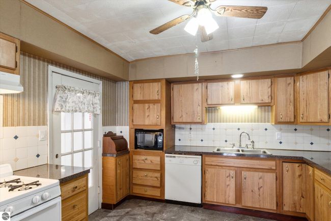 4125 W Harrison Rd, House other with 4 bedrooms, 1 bathrooms and null parking in Alma MI | Image 14