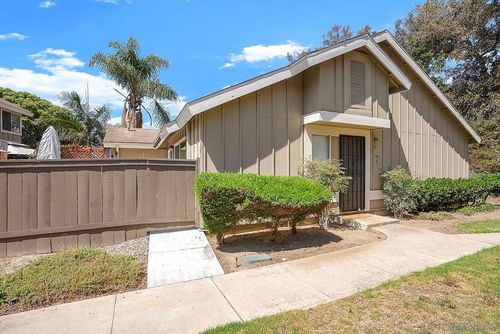 unit-b-7471 Tooma St, San Diego, CA, 92139-2940 | Card Image