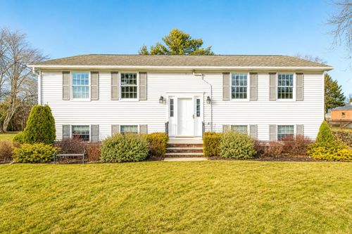 50 Laurel Cir, Bangor, ME, 04401-3300 | Card Image