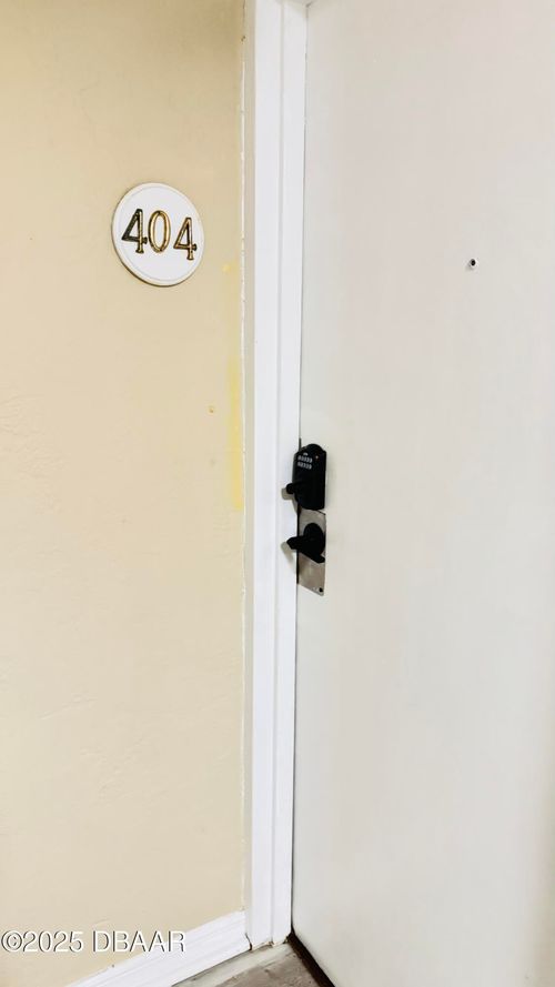 apt-404-732 N Halifax Ave, Daytona Beach, FL, 32118-3884 | Card Image