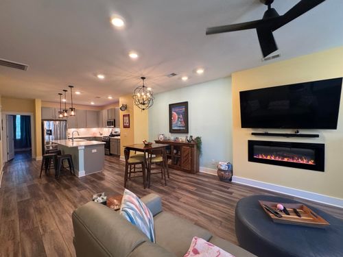 4581 Mixson Ave, North Charleston, SC, 29405-5109 | Card Image