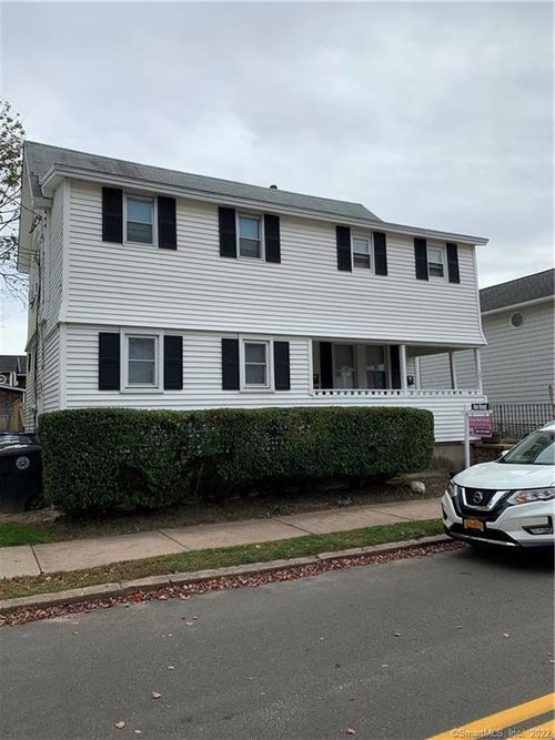 121 Hawley Ave, Milford, CT, 06460-8000 | Card Image