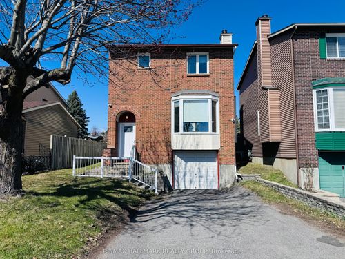 13 Coolspring Cres, Nepean, ON, K2E7M7 | Card Image