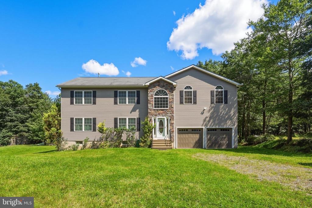 Residential in LONG POND 3