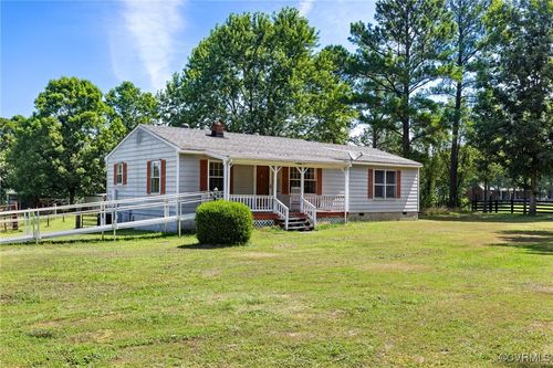 535 Olde Footpath Rd, Aylett, VA, 23009-2421 | Card Image
