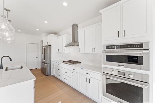 1256 Hadley Hills Drive Ne, Rochester, MN, 55906 | Card Image