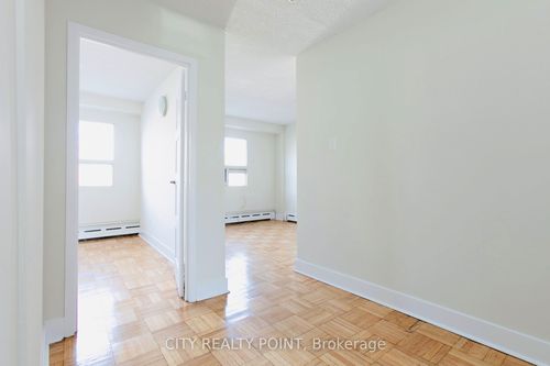 107-990 Avenue Road, York, ON, M5P2K8 | Card Image